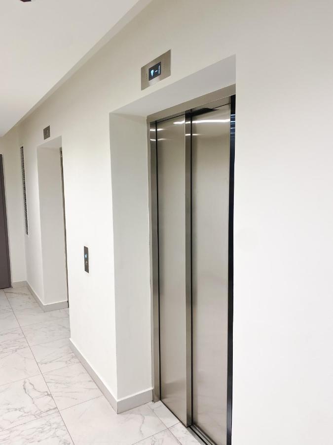 Lolita Lux - Belgrade Waterfront Apartment ภายนอก รูปภาพ
